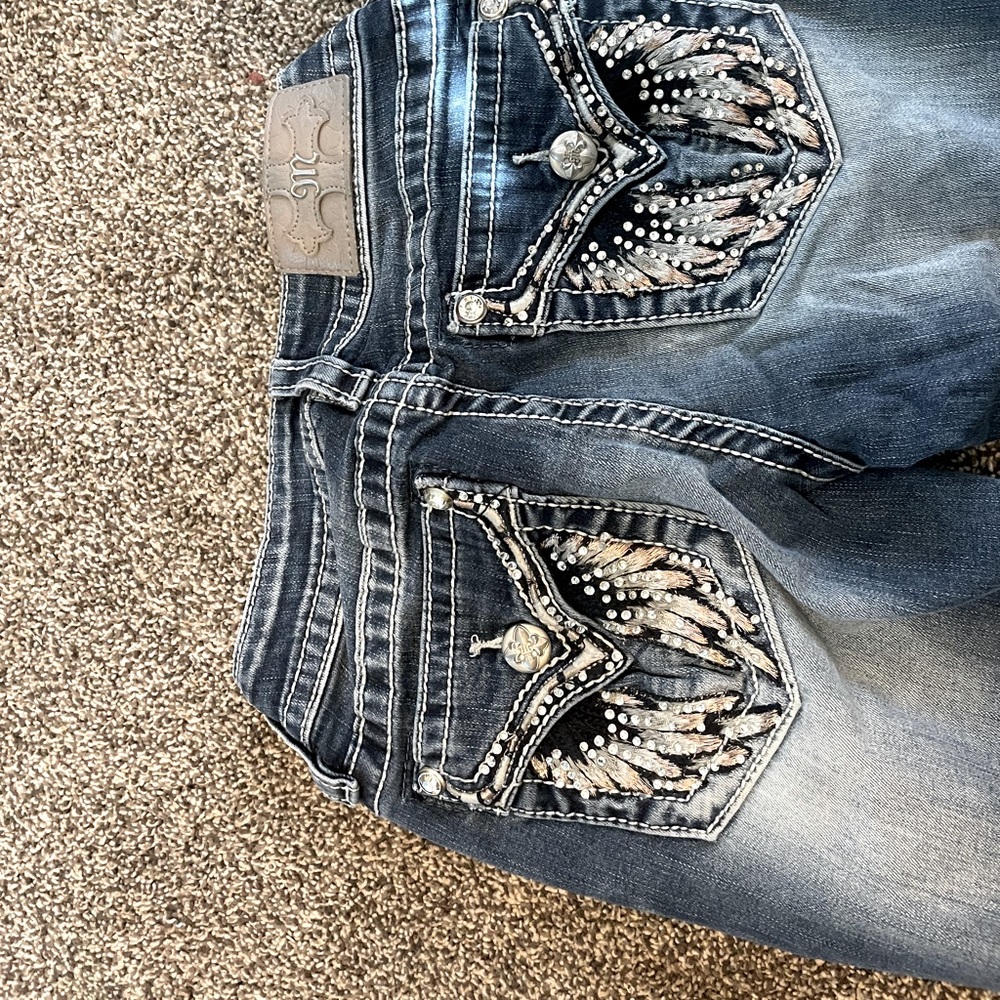 Miss Me sz 25 Embellished Bootcut Jeans feather